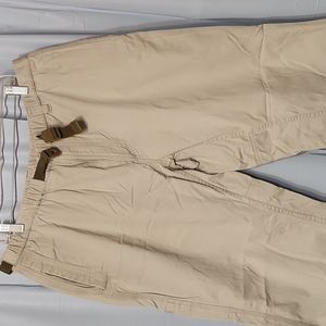 Columbia Cargo pants light tan with belt